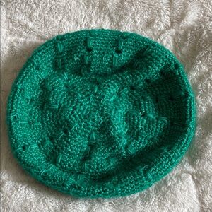 Green Knit Beret， hand made